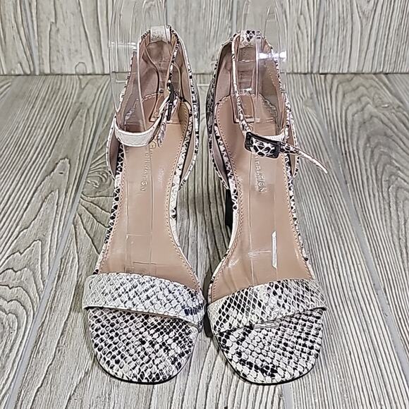 BCBGeneration Lexana Snakeprint Leather Ankle Strap Heeled Sandals Womens 5 NEW - Picture 3 of 13